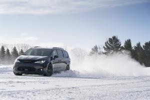 Chrysler Pacifica AWD Launch Edition 2020 года 